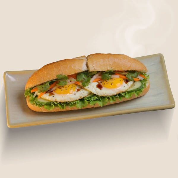 Vietnamese-Omelette-Sandwich-Bánh-Mì-Ốp-La
